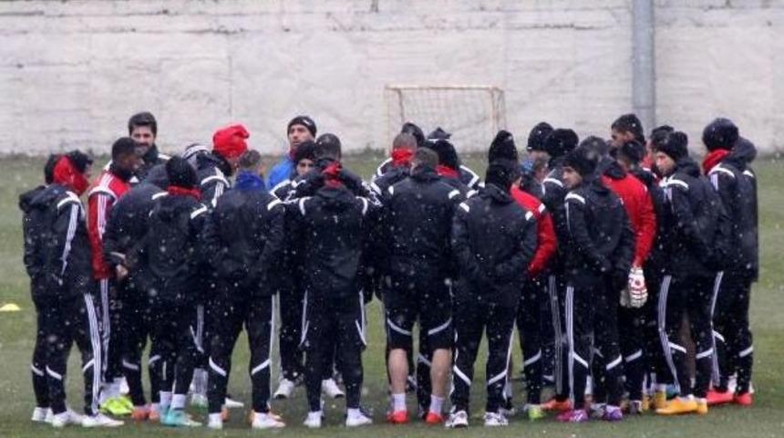 Kardemir Karab&uuml;kspor'da Kupa Ma&ccedil;ı &Ouml;ncesi 5 Sakat