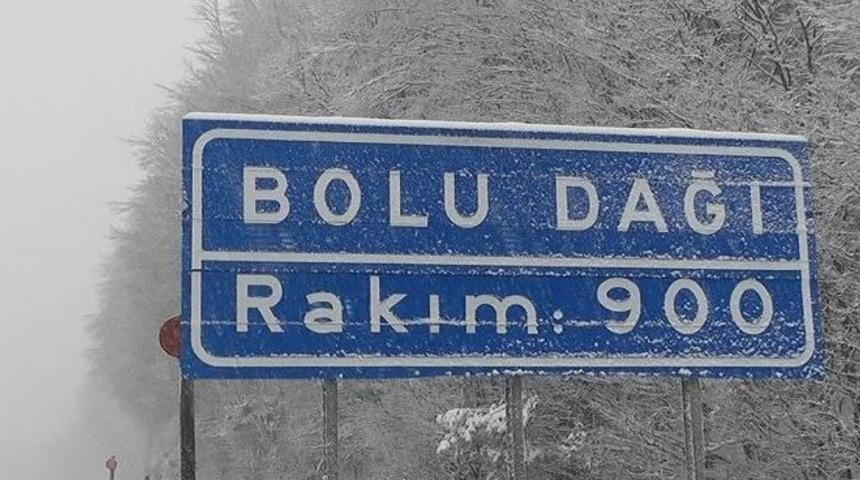 Bolu Dağı&rsquo;nda Kar Etkili Oluyor