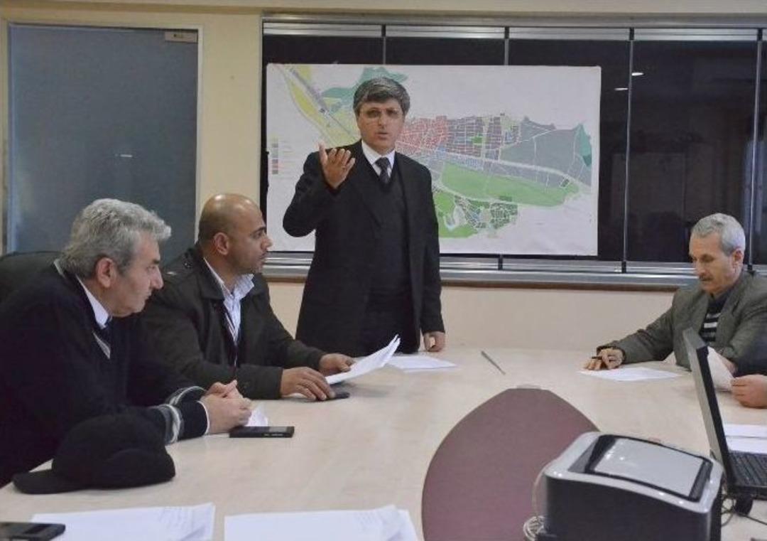 Boz&uuml;y&uuml;k Belediyesi Acil M&uuml;dahale Ekipleri 24 Saat G&ouml;revde