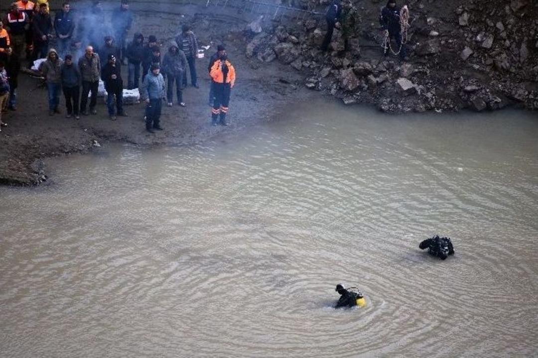 K&uuml;rt&uuml;n Barajında Kaybolan Operat&ouml;r Bulunamadı