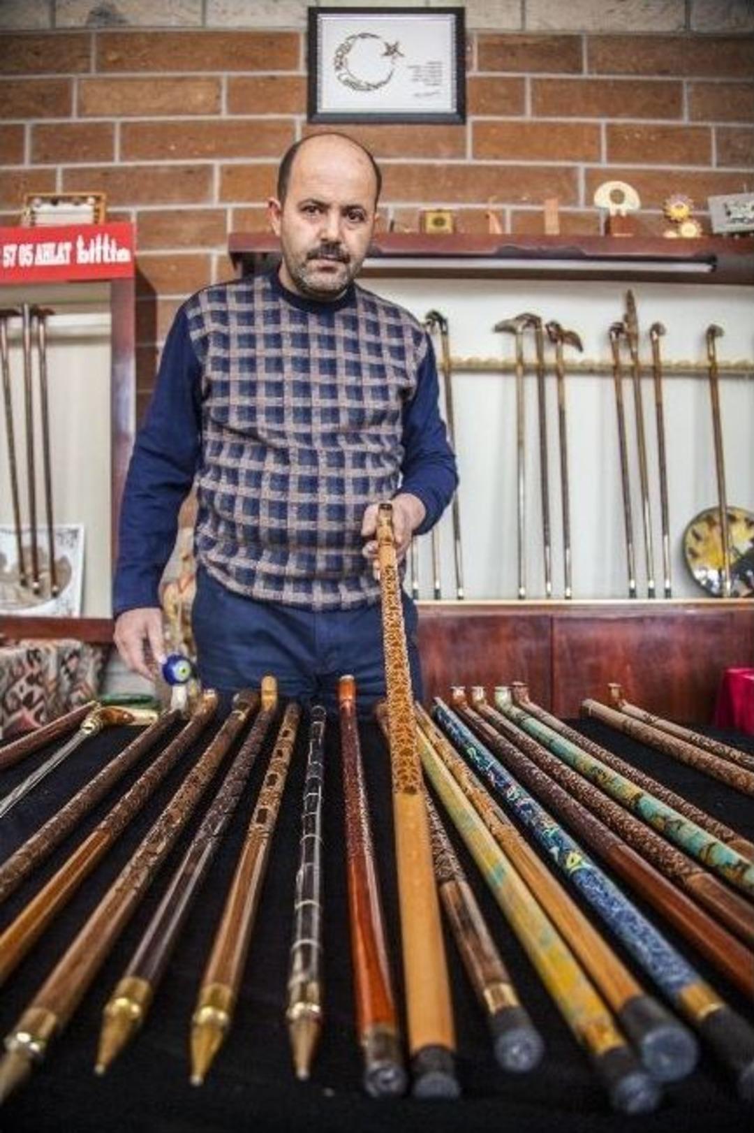 (&ouml;zel Haber) Sanat Eseri Bastonlar G&ouml;z Kamaştırıyor