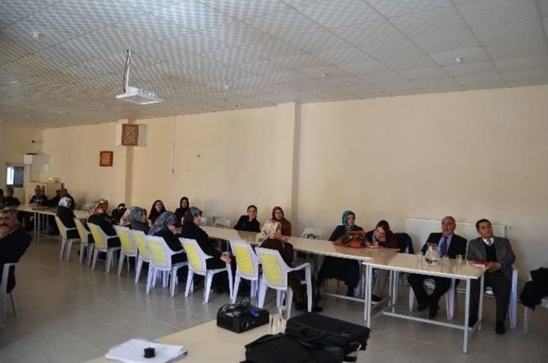 Belediye &Ccedil;alışanlarına İş G&uuml;venliği Eğitimi