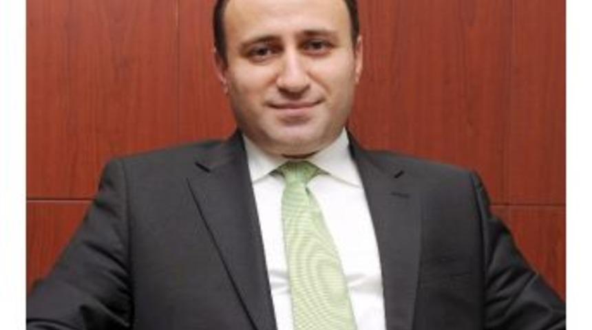 Ak Parti İstanbul İl Başkanlığında &Ouml;zel Kalem M&uuml;d&uuml;rl&uuml;ğ&uuml; Ona Teslim