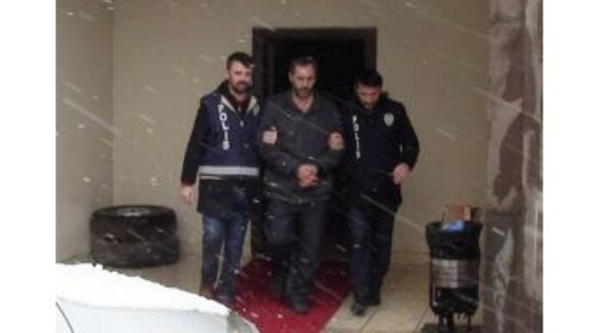 (&ouml;zel Haber) Ev Sahibi Kiracısını Baltayla &Ouml;ld&uuml;rd&uuml;