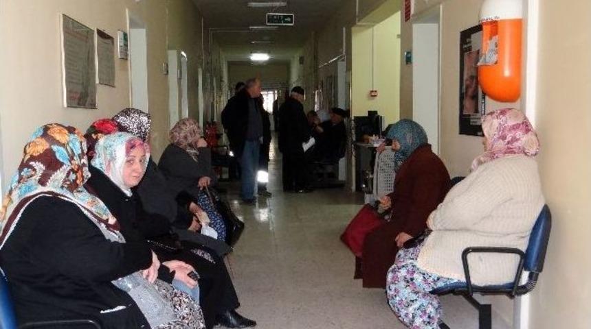 (&ouml;zel Haber) Her Salı G&uuml;n&uuml; Doktor Yolu G&ouml;zl&uuml;yorlar