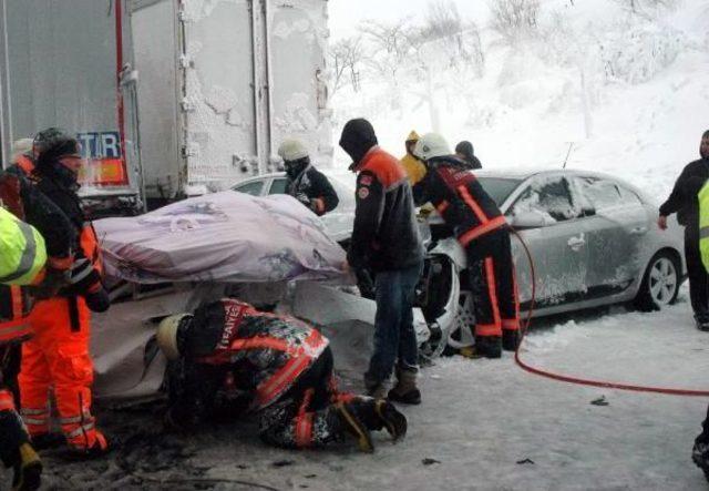 18 Araç Birbirine Girdi:1 Ölü 10 Yaralı