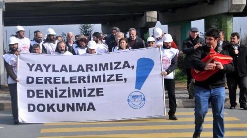 Ankara'ya Y&uuml;r&uuml;yen Tmmob Karadeniz Grubu Rize'ye Ulaştı