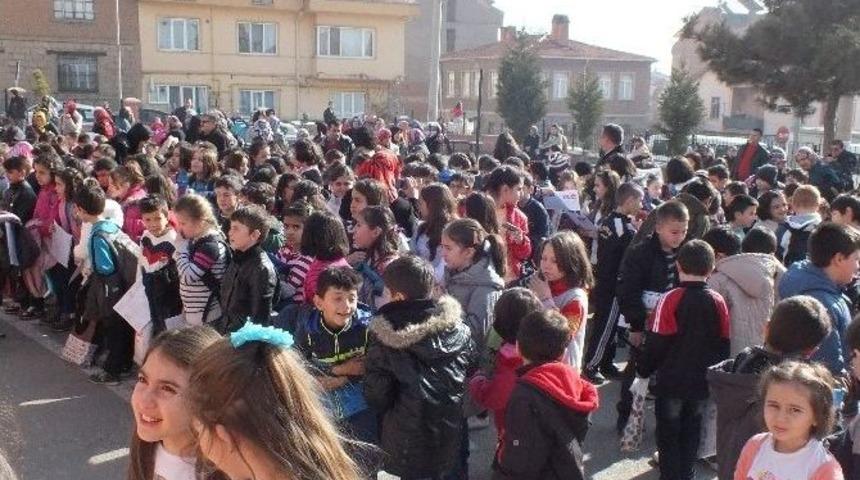 M&uuml;d&uuml;r H&uuml;seyin Kırkaş: Başarısızlıkta Da &Ccedil;ocuklarınızın Yanında Olun
