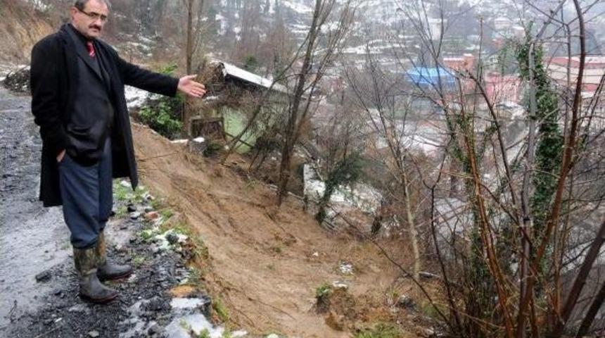 Zonguldak'ta 3 Heyelanda 6 Ev Tahliye Edildi