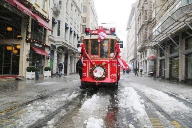 Nostaljik Tramvay 101’Inci Doğum Gününü Kutladı