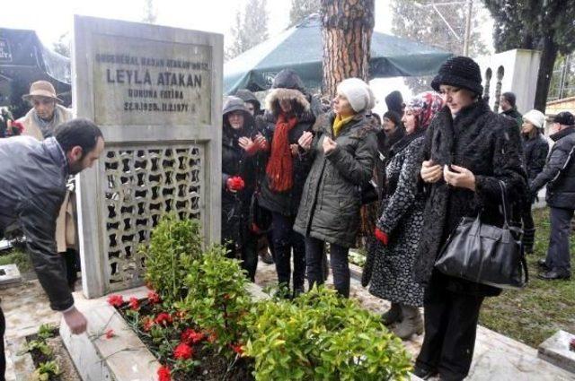 Leyla Atakan Ve Arkadaşları Mezarı Başında Anıldı