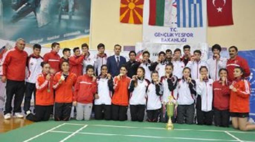 19 Yaş Balkan Badminton Şampiyonası Karaman'da Yapılacak