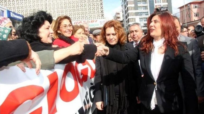 Nazilli’de Halk Ekmek Satışı Başladı