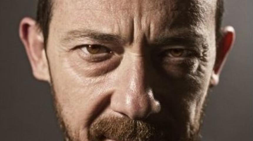 Konak, &lsquo;aşkım Kırmızı Bir G&uuml;l&rsquo; İle 14 Şubat&rsquo;a Girecek