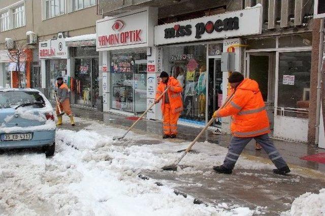 Burdur’da Yoğun Kar