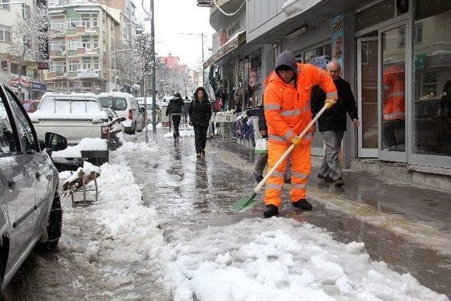 Burdur’da Yoğun Kar