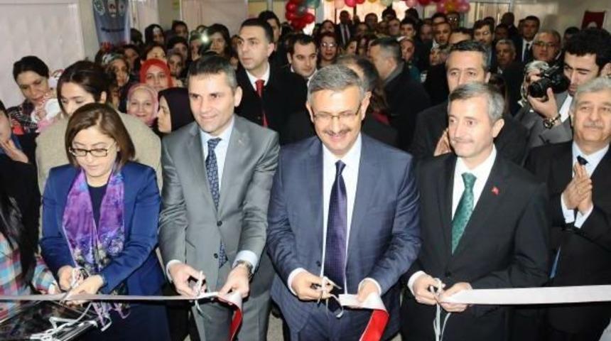 Kadınlar Hem Spor Yapacak, Hem Meslek &Ouml;ğrenecek