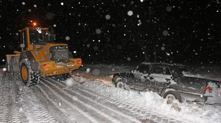 Mahsur Kalan Vatandaşları B&uuml;y&uuml;kşehir Belediyesi Ekipleri Kurtardı