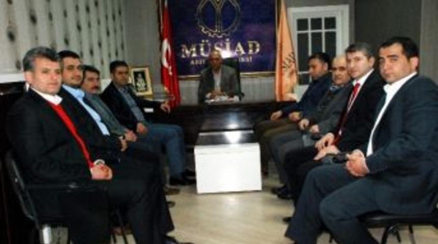 Halil İbrahim Fırat&rsquo;tan M&uuml;siad&rsquo;a Ziyaret