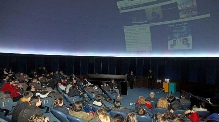 Uzay Evi Abd Ve İngiltere&rsquo;ye Canlı Bağlandı