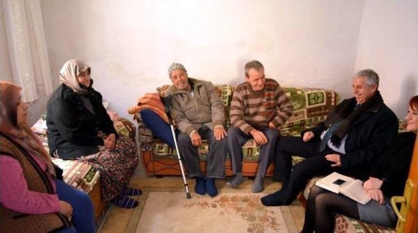 Başkan Toyran Halk G&uuml;n&uuml;nde S&ouml;z Verdi, Kahve İ&ccedil;meye Gitti