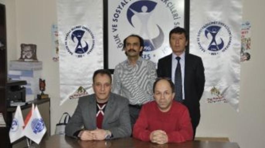 Sağlık&ccedil;ılar Fazla Mesaiye Karşı