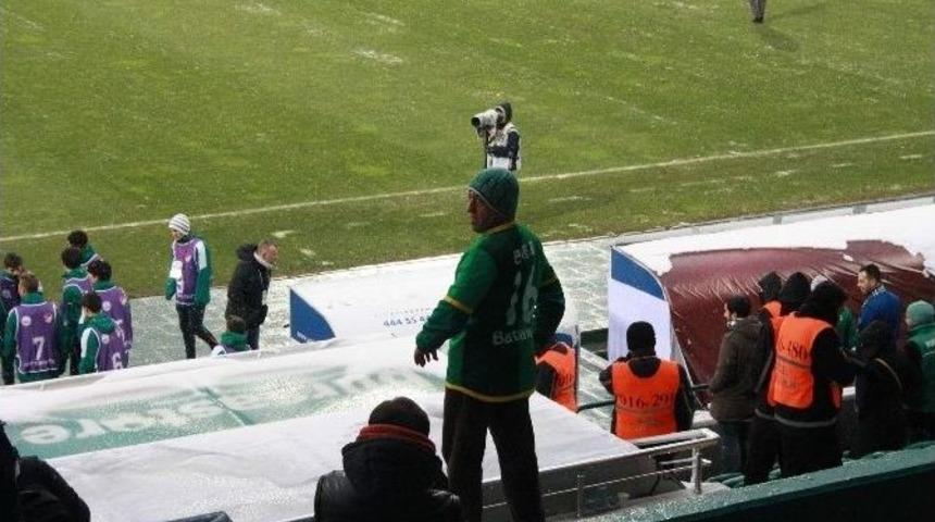 Bursasporlular, İstanbul Başakşehir Ma&ccedil;ına İlgisiz Kaldı