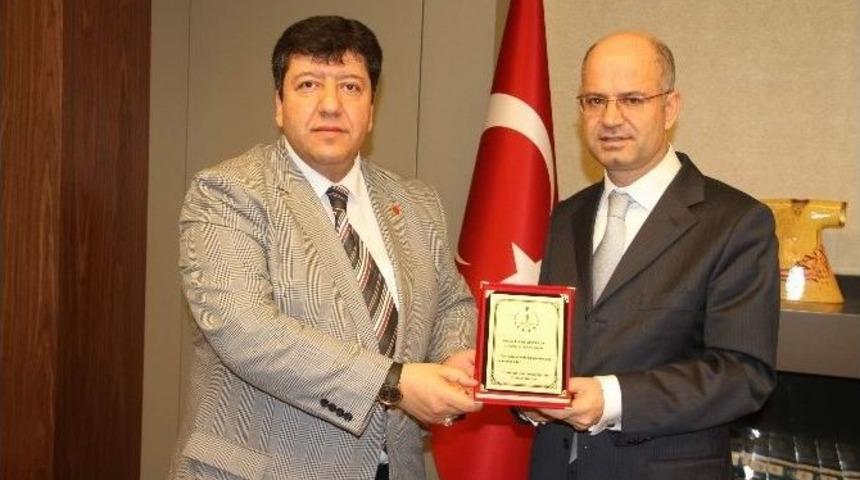 T&uuml;msiad&rsquo;dan Emniyet M&uuml;d&uuml;r&uuml; G&uuml;lveren&rsquo;e Ziyaret