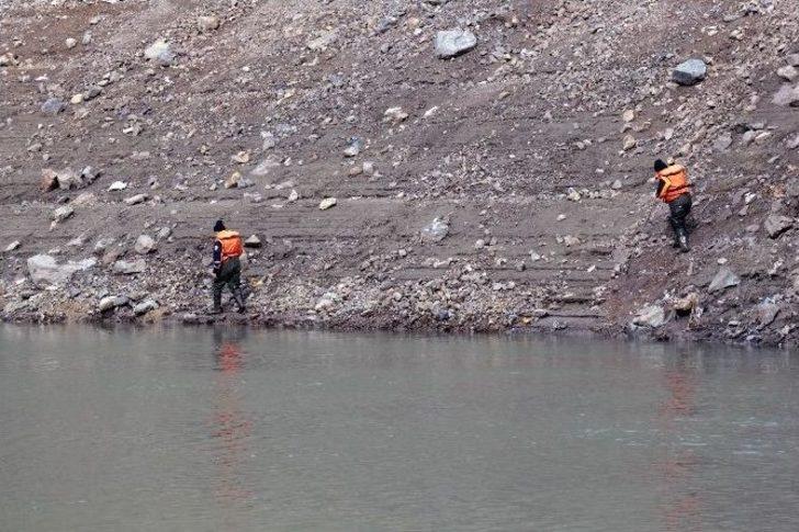 Barajda Kaybolan İşçiyi Arama Çalışmaları Sürüyor G2