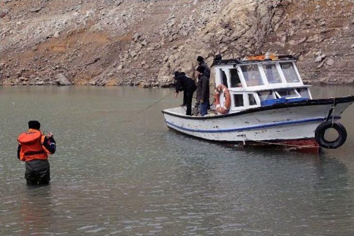 Barajda Kaybolan İşçiyi Arama Çalışmaları Sürüyor G4