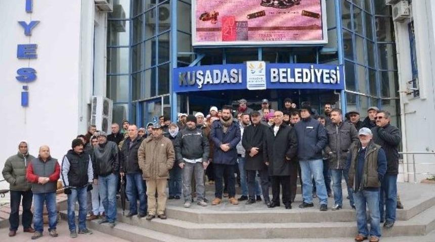 Kuşadası&rsquo;nda Toprak Kayması Mağdurları Başkan Kayalı İle G&ouml;r&uuml;şt&uuml;