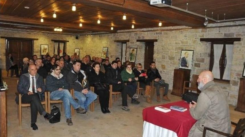 Kuşadası&rsquo;nda &ldquo;aynadaki Heredotos&rdquo; Paneli