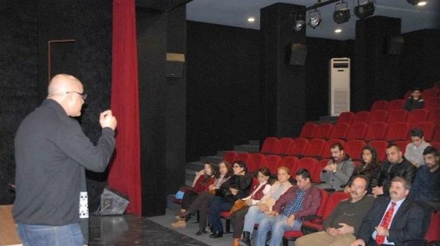 Gen&ccedil;lik Meclisleri Kuşadası&rsquo;nda Buluştu