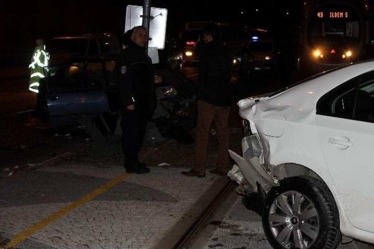 Kayseri&rsquo;de Trafik Kazası: 2 Yaralı