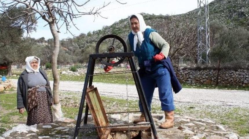 (&ouml;zel Haber) Bir Asırdır Suyu Olmayan Mahalleye Fatura Şoku