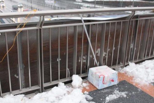 Okmeydanı'nda Şüpheli Pankarta Bağlı Kutu, D-100 Karayolunu Trafiğe Kapattırdı