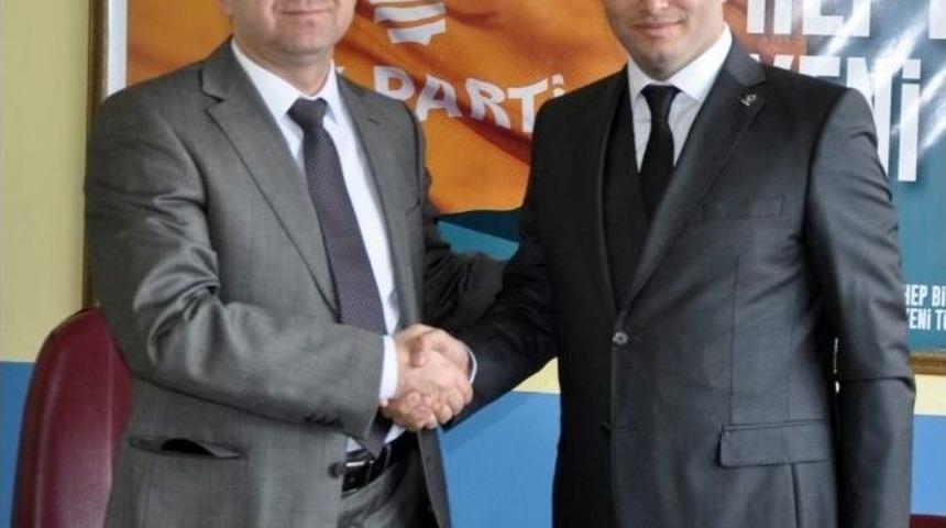 Erdoğan Madak, Adaylık Dosyasını Teslim Etti