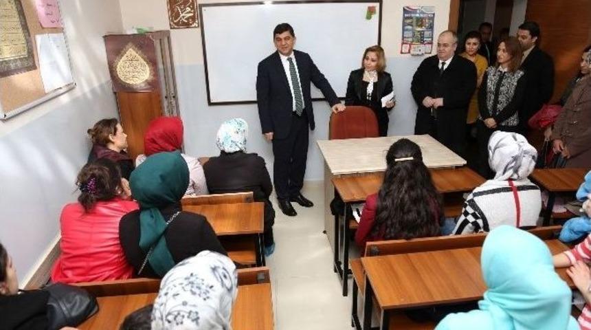 Şehitkamil&rsquo;den A&ccedil;ık&ouml;ğretim Kursiyerlerine B&uuml;y&uuml;k Destek