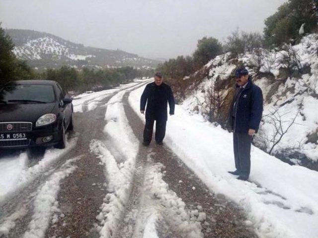 Manisa'da Yoğun Kar Mesaisi