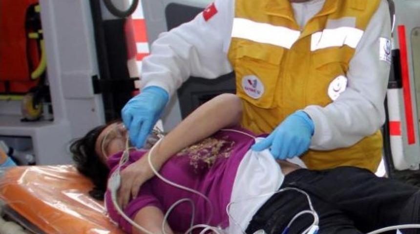 Sokakta Bayılan, Hastanede Kalbi Duran Kadın Yaşama D&ouml;nd&uuml;r&uuml;ld&uuml;