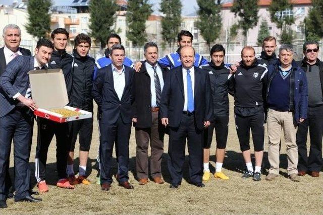 Başkan Özakcan’dan Aydınspor 1923’e Baklava Dopingi