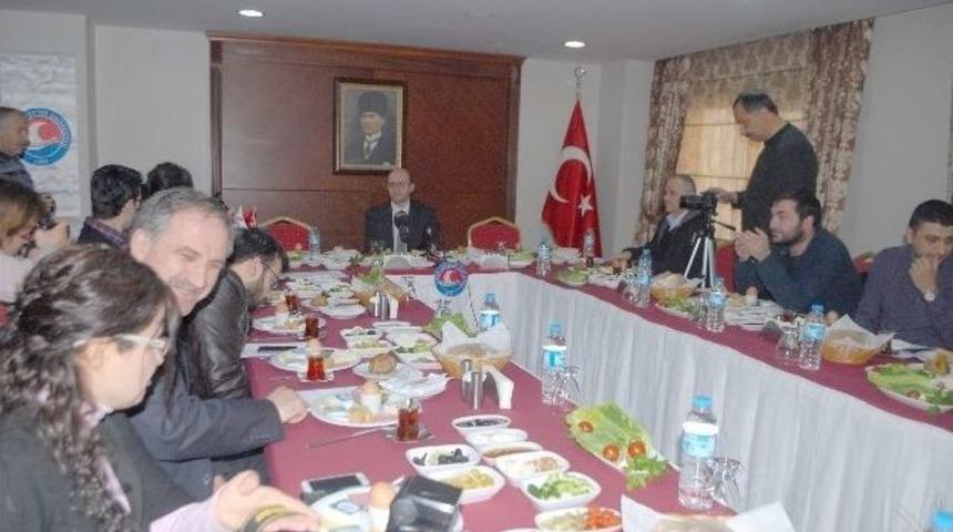 Prof. Dr. Korkmaz, Mak&uuml; Rekt&ouml;r Adaylığını A&ccedil;ıkladı