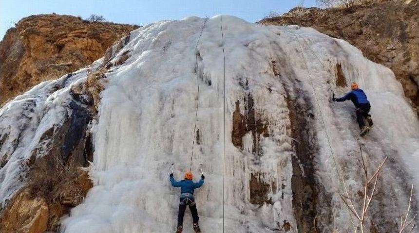 G&uuml;dat, Erzurum Buz Tırmanış Festivalinde