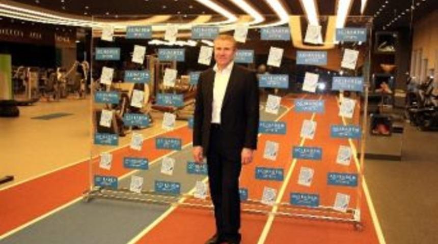 D&uuml;nyaca &Uuml;nl&uuml; Y&uuml;ksek Atlama Şampiyonu Acıbadem Sports&rsquo;u Ziyaret Etti