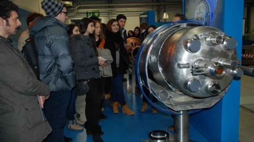 Ted Ankara Koleji &Ouml;ğrencileri Cern Bilim Merkezi&rsquo;ni Gezdi