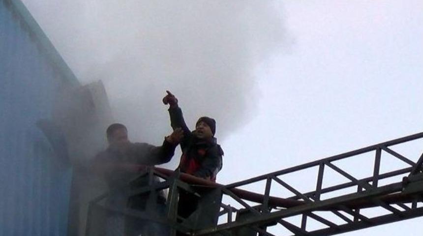 Tavuk Deposunda Yangın