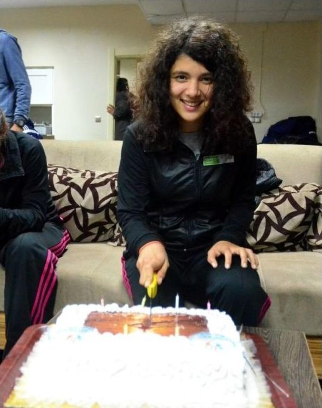 Tohm K&uuml;rek Sporcusu Ve Antren&ouml;r&uuml;ne Doğum G&uuml;n&uuml; S&uuml;rprizi