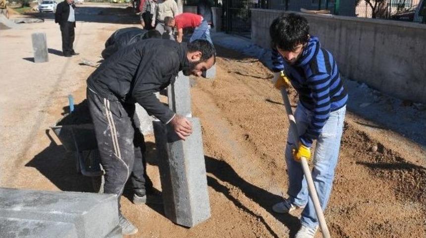 Kepez&rsquo;de 100 Bin Metrekarelik Kaldırım &Ccedil;alışması Başladı