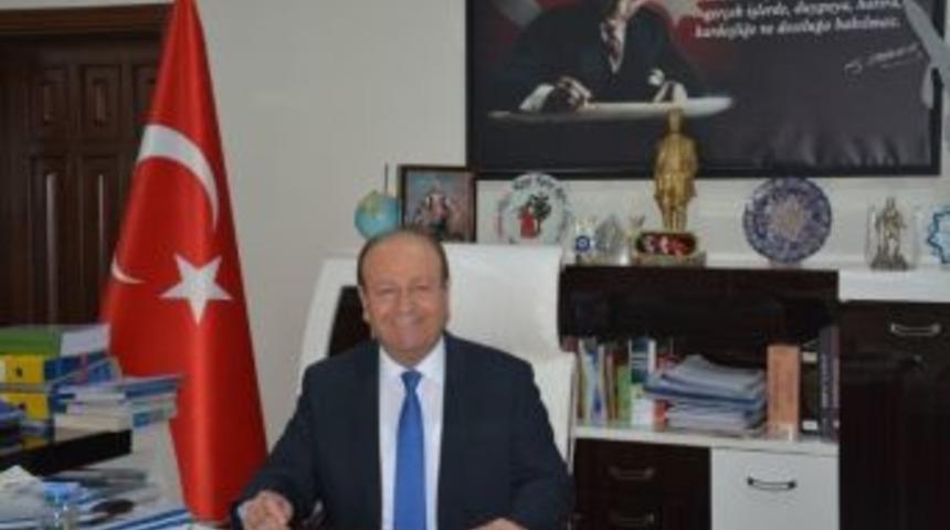 Başkan &Ouml;zakcan&rsquo;dan Sevgililer G&uuml;n&uuml; Mesajı