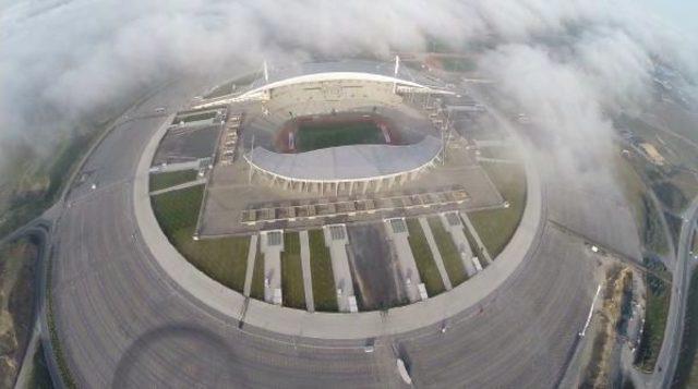 Zemini 90 Derece Çevrilmesi Planlanan Ve Tribünlerin Yükseltilmesi Gündemden Olan Stadyumu Havadan Görüntüledik